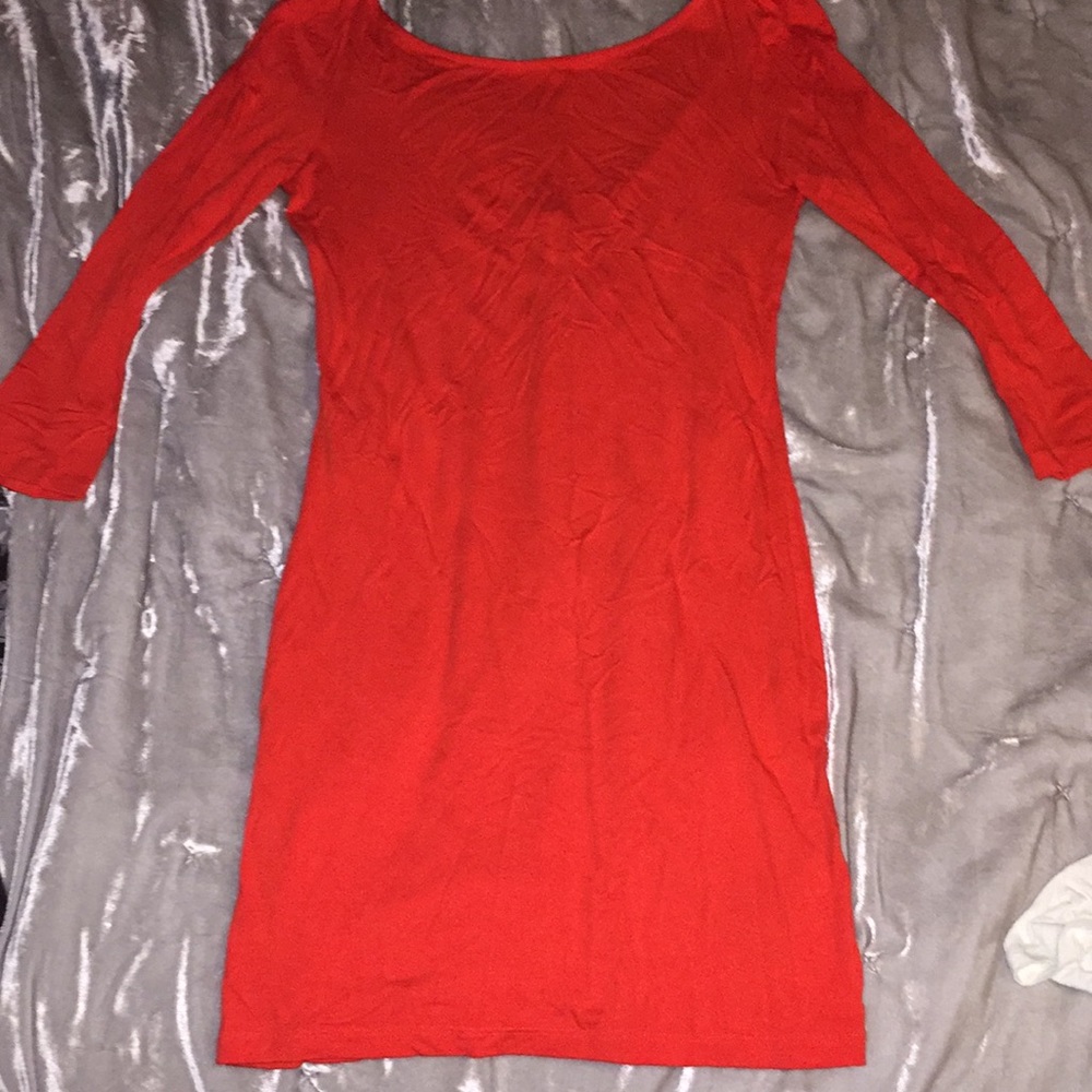 Red bodycon dress.
